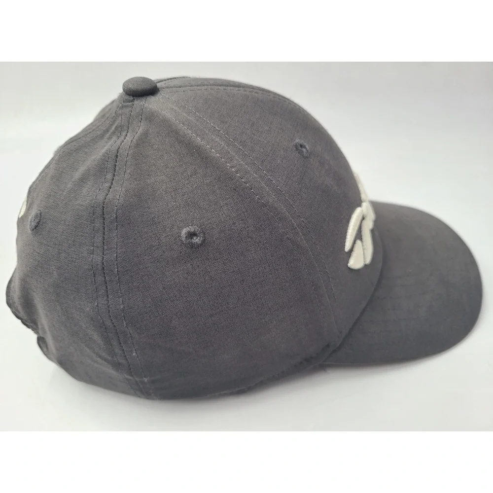 TaylorMade Golf Adjustable‎ Hat Cap Polyester Blend Casual Men Women Gray White